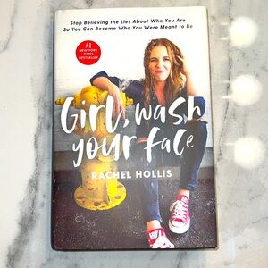 “Girl, wash your face” by Rachel Hollis • Hardback Copy 🩷